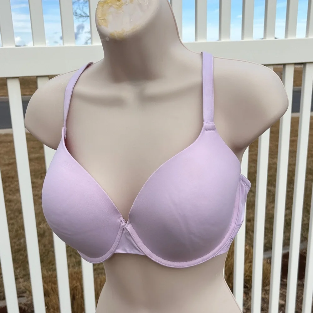 Victoria’s Secret PINK Wear Everywhere T-Shirt Lightly Padded Bra Size 38D